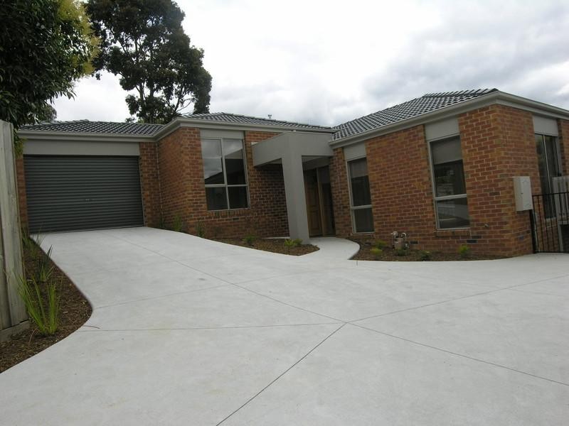 255a MANCHESTER Road, Mooroolbark VIC 3138