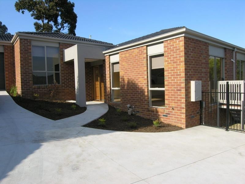 255a MANCHESTER Road, Mooroolbark VIC 3138