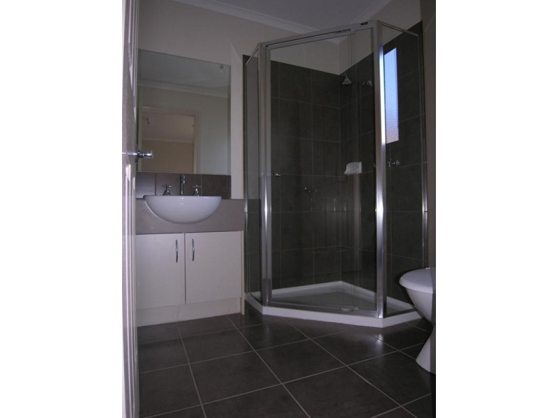 255a MANCHESTER Road, Mooroolbark VIC 3138