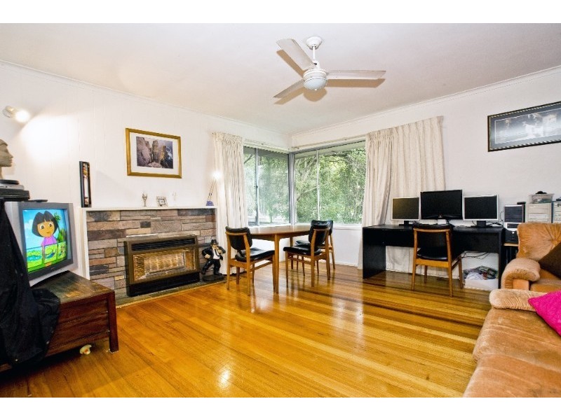 27 Cherylnne Crescent, Kilsyth VIC 3137