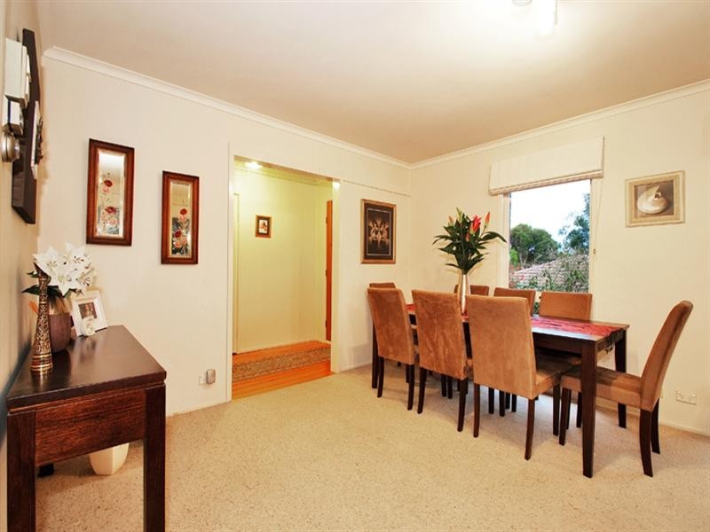 12 Selina Avenue, Mooroolbark VIC 3138