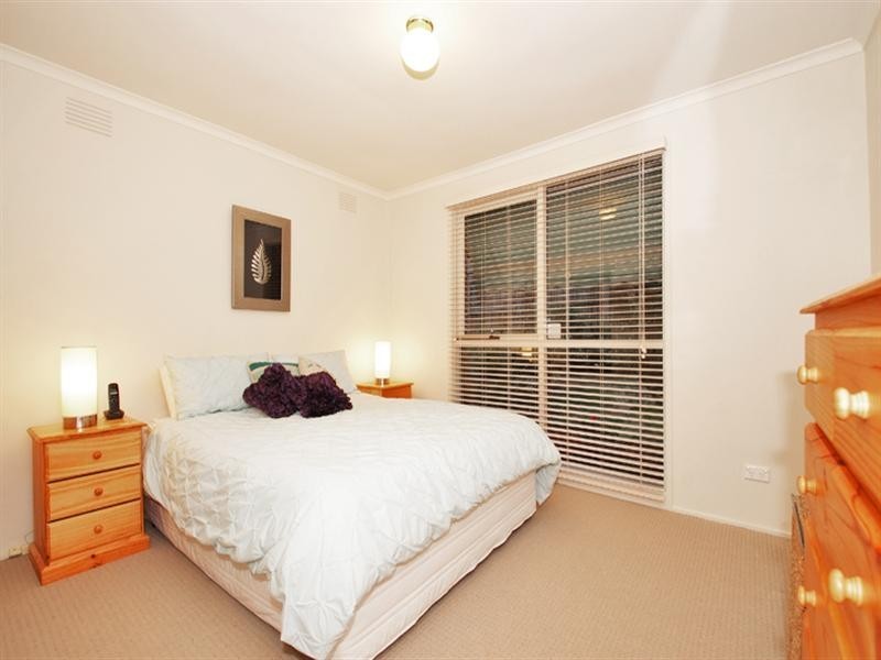 12 Selina Avenue, Mooroolbark VIC 3138