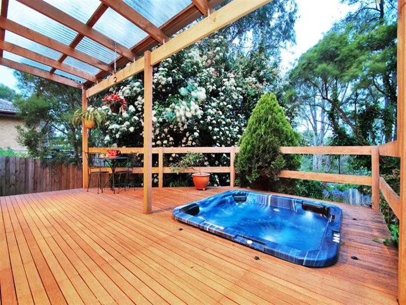 12 Selina Avenue, Mooroolbark VIC 3138