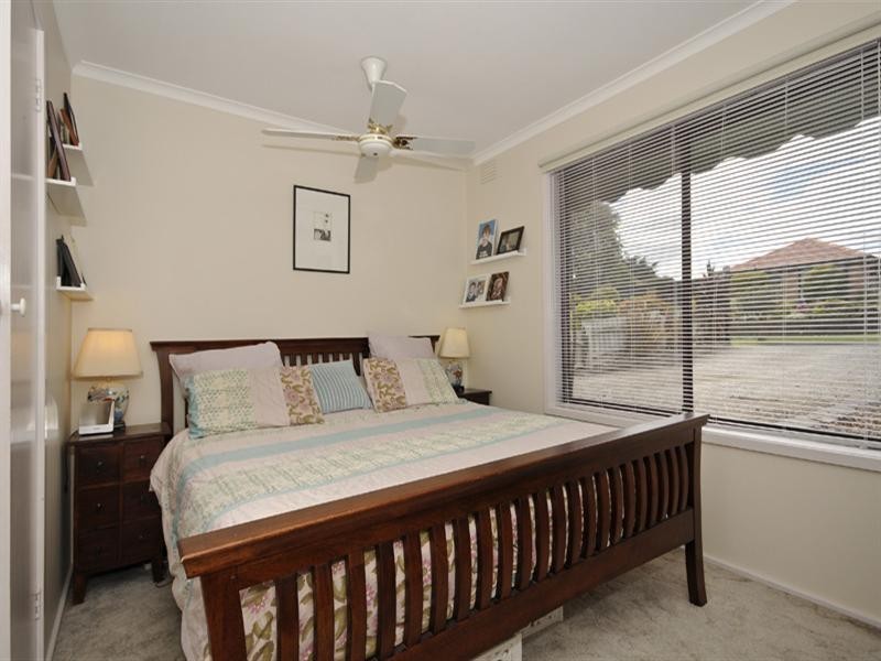 36 Erskine Ridge, Mooroolbark VIC 3138