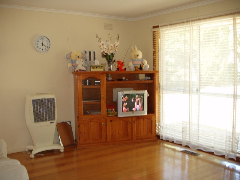 37 Cardigan Road, Mooroolbark VIC 3138