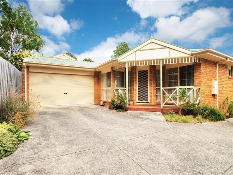 3/10 Laird Street, Croydon VIC 3136