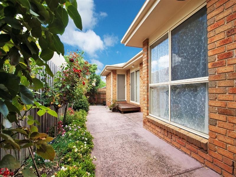 3/10 Laird Street, Croydon VIC 3136