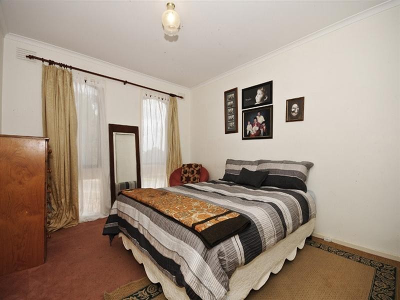 25 Myoora Drive, Mooroolbark VIC 3138