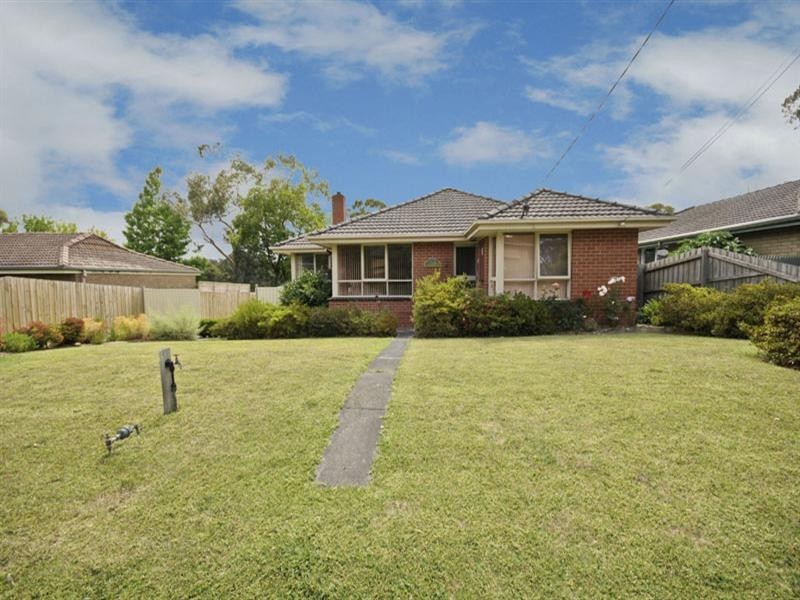 17 Mountfield Road, Kilsyth VIC 3137