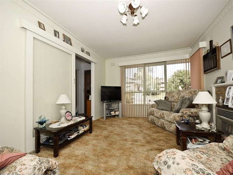 17 Mountfield Road, Kilsyth VIC 3137