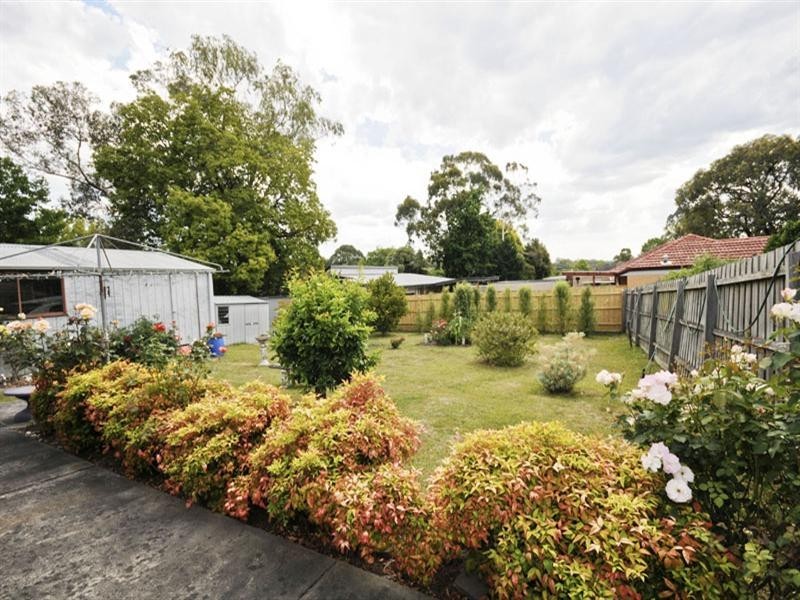 17 Mountfield Road, Kilsyth VIC 3137