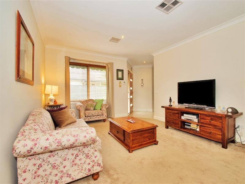 15A Trawalla Road, Croydon VIC 3136