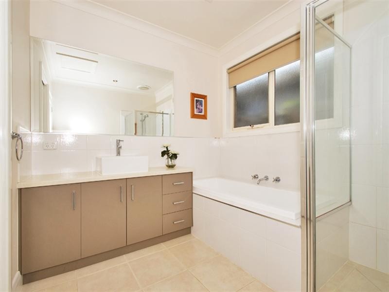 15A Trawalla Road, Croydon VIC 3136