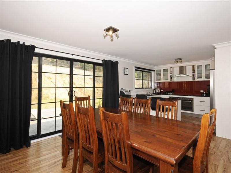 35 Phillip Road, Woori Yallock VIC 3139