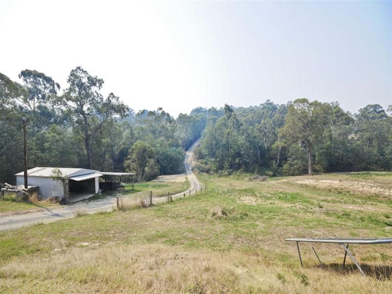 35 Phillip Road, Woori Yallock VIC 3139