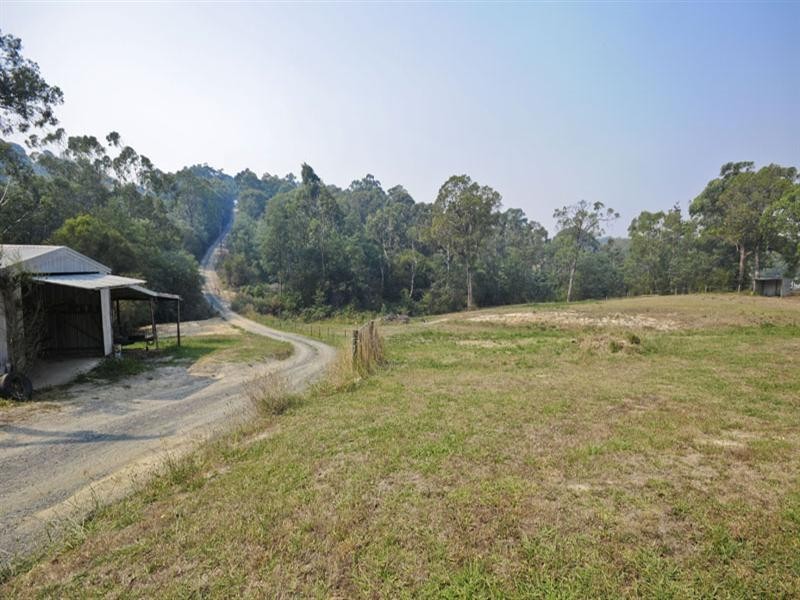 35 Phillip Road, Woori Yallock VIC 3139
