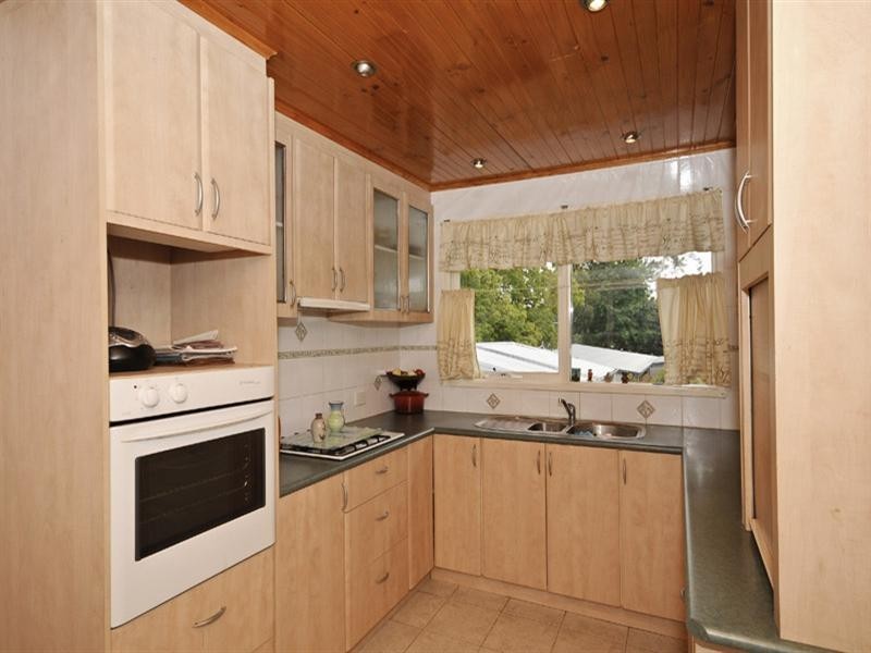 17 Mountfield Road, Kilsyth VIC 3137