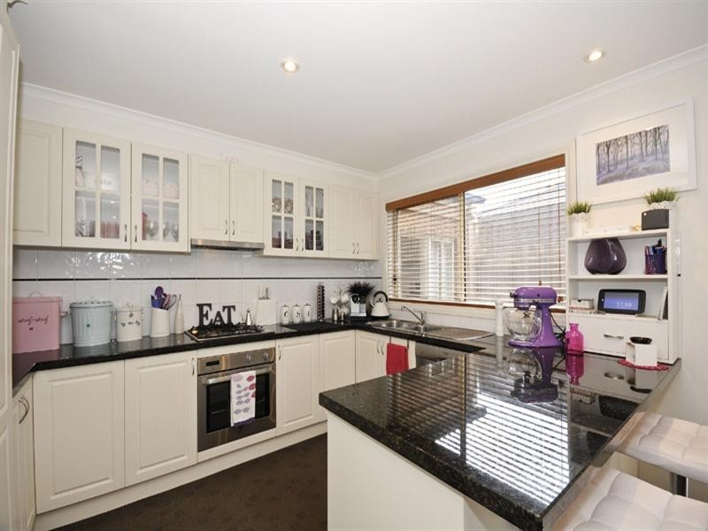 3/18 James Road, Croydon VIC 3136