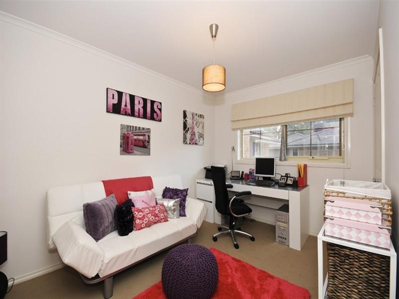 3/18 James Road, Croydon VIC 3136