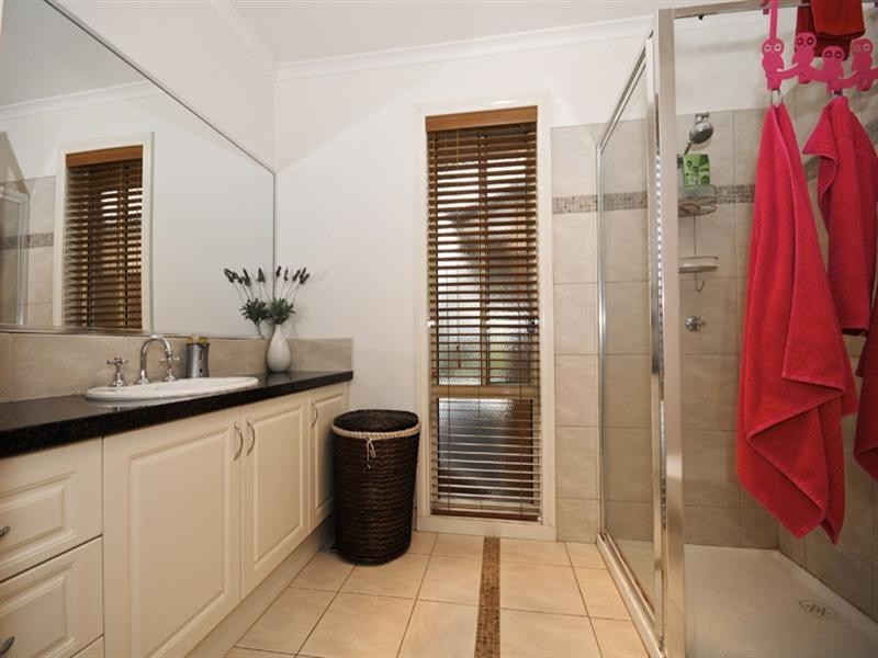 3/18 James Road, Croydon VIC 3136