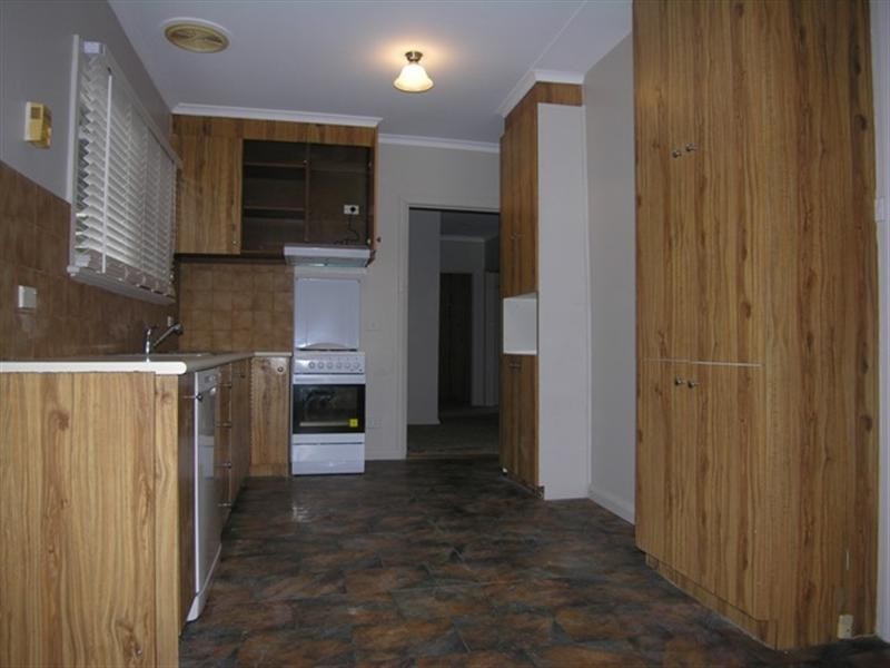 5 St James Avenue, Montrose VIC 3765