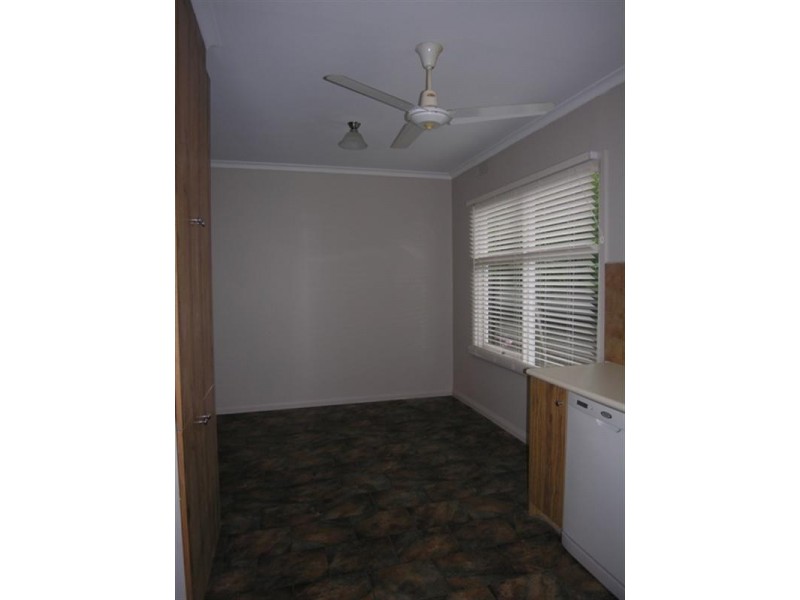 5 St James Avenue, Montrose VIC 3765