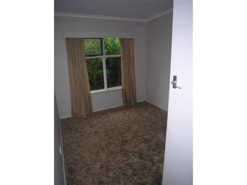 5 St James Avenue, Montrose VIC 3765