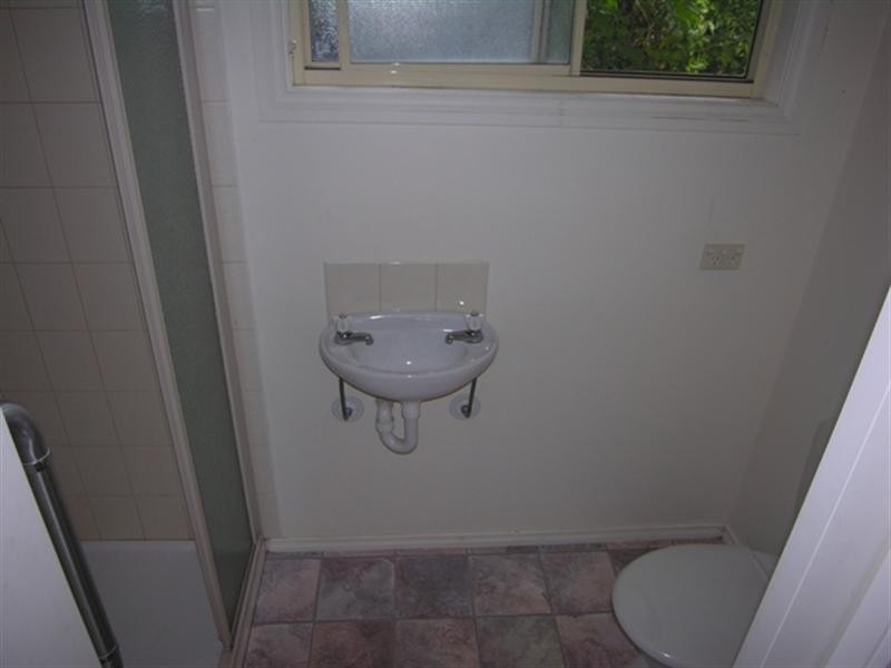 5 St James Avenue, Montrose VIC 3765