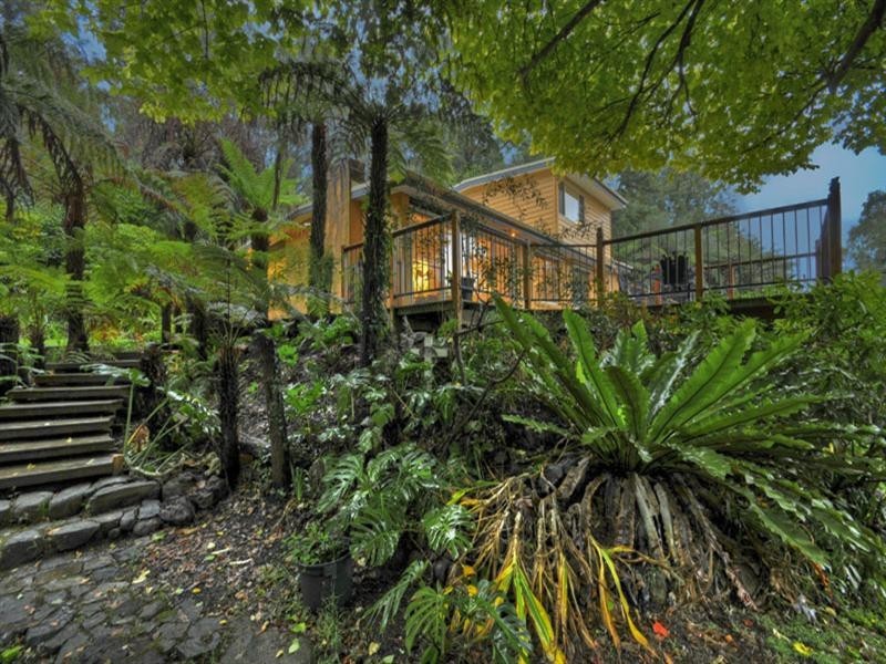 36 Woodhurst Grove, Kalorama VIC 3766