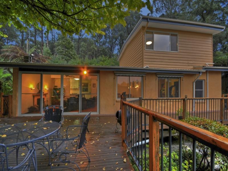 36 Woodhurst Grove, Kalorama VIC 3766