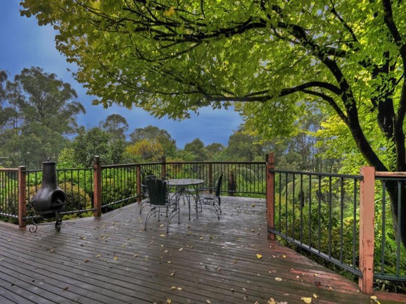 36 Woodhurst Grove, Kalorama VIC 3766