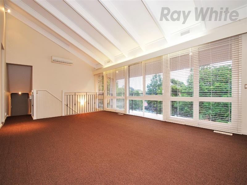 6 Heysen Court, Mooroolbark VIC 3138