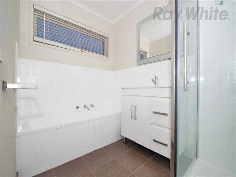 6 Heysen Court, Mooroolbark VIC 3138