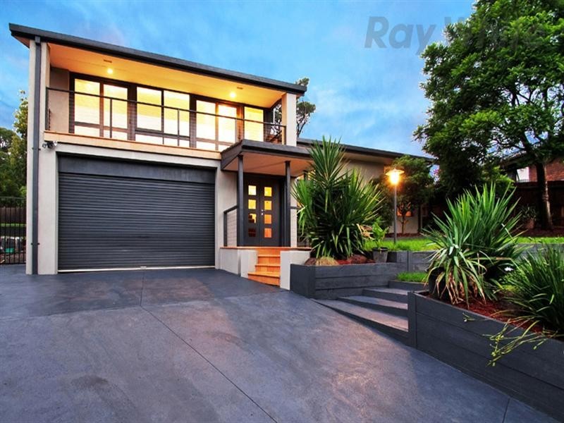 6 Heysen Court, Mooroolbark VIC 3138