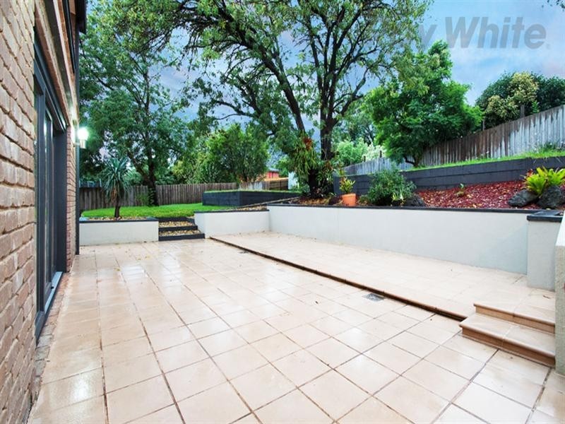 6 Heysen Court, Mooroolbark VIC 3138