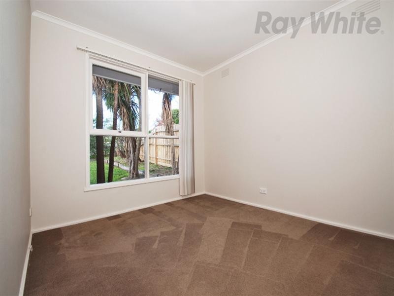 1/12 Bridges Avenue, Mooroolbark VIC 3138