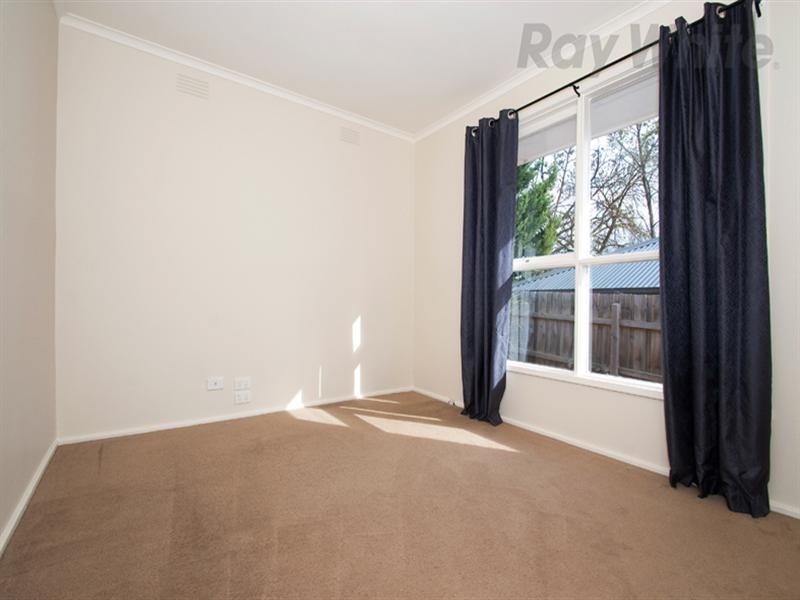 1/12 Bridges Avenue, Mooroolbark VIC 3138