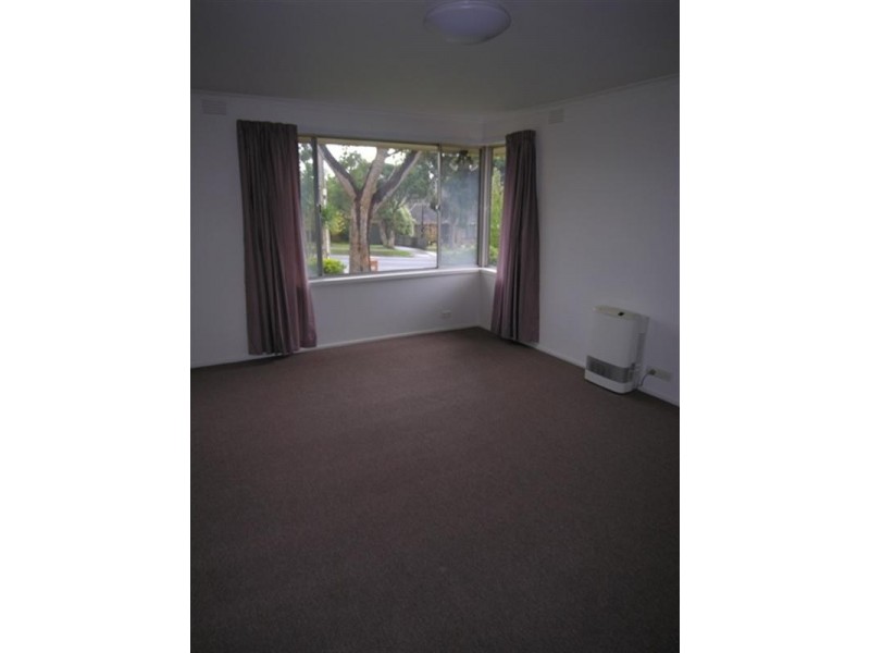 70 BELLARA Drive, Mooroolbark VIC 3138