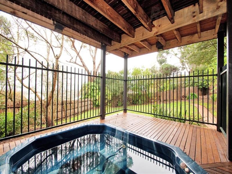 32 Lansell Road, Mooroolbark VIC 3138