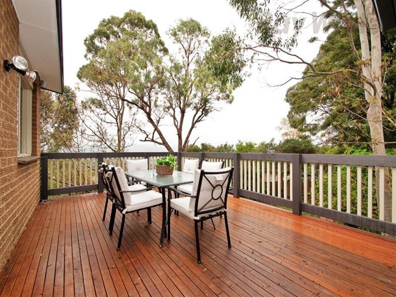 32 Lansell Road, Mooroolbark VIC 3138