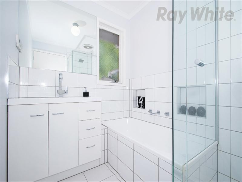 14 Anthony Dv, Chirnside Park VIC 3116