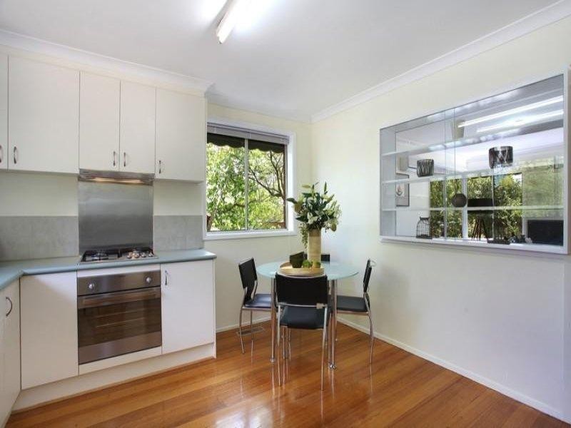 5 LESLIE Grove, Ringwood North VIC 3134