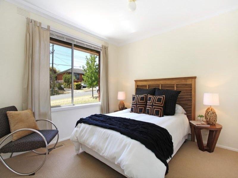 5 LESLIE Grove, Ringwood North VIC 3134