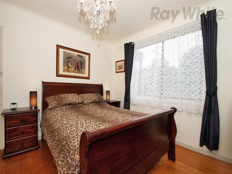 1 Highview Drive, Mooroolbark VIC 3138