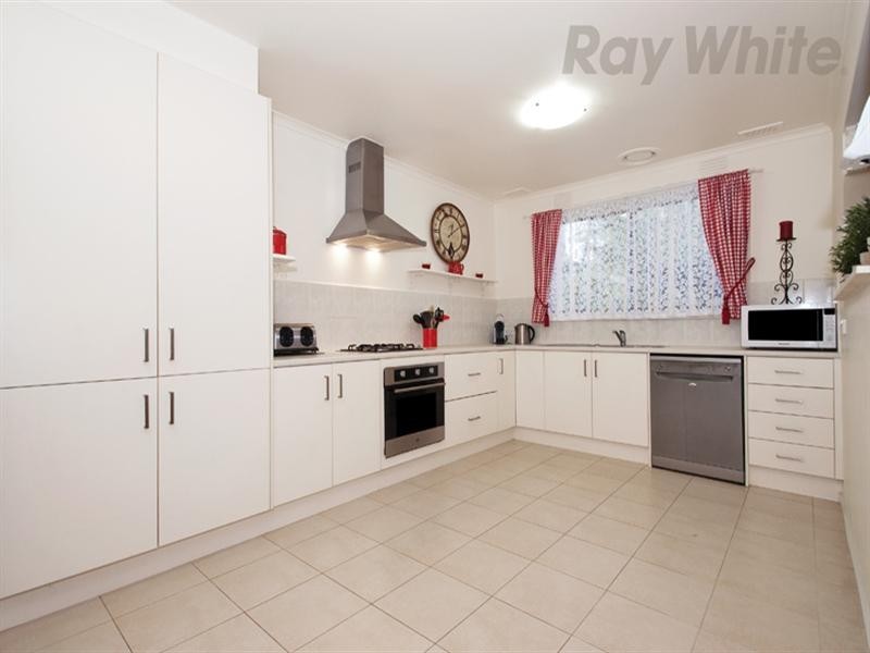 1 Highview Drive, Mooroolbark VIC 3138