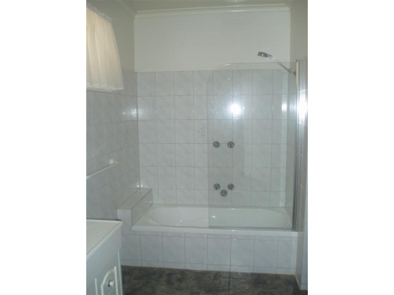 Unit 1/12 Newman Road, Mooroolbark VIC 3138