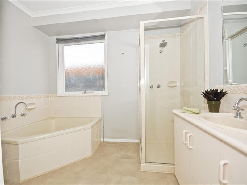 11 Alida Court, Ferntree Gully VIC 3156