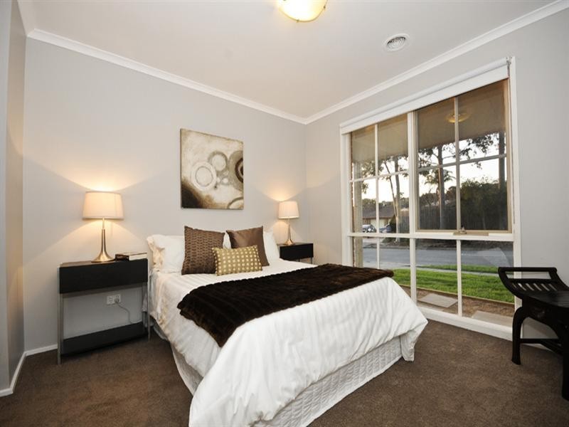 11 Alida Court, Ferntree Gully VIC 3156