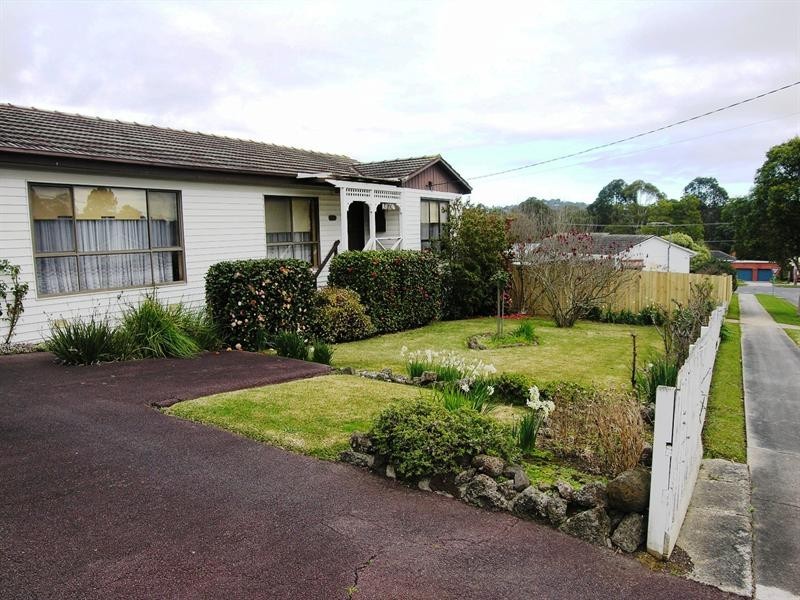 25 Dunoon Street, Mooroolbark VIC 3138