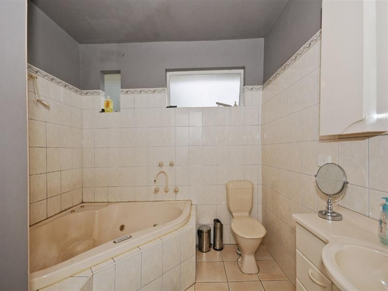 51 Holland Road, Ringwood East VIC 3135